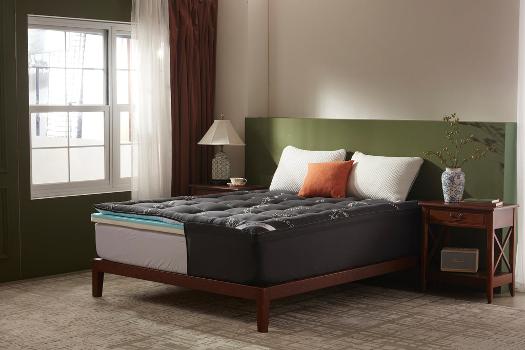 Dual layer mattress topper showing the pillow top and gel memory foam layers