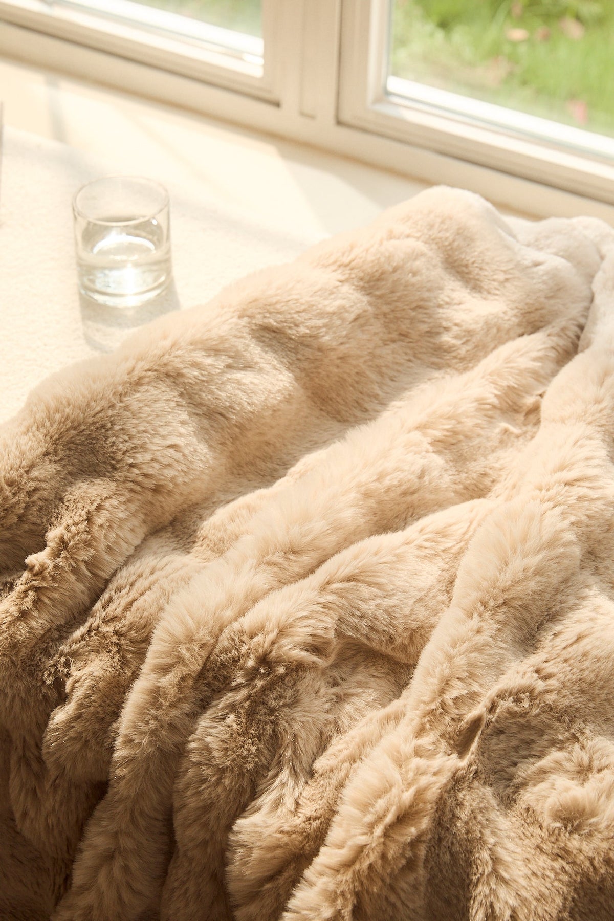 ErgoBoo Machine-Washable Electric Heated Blanket
