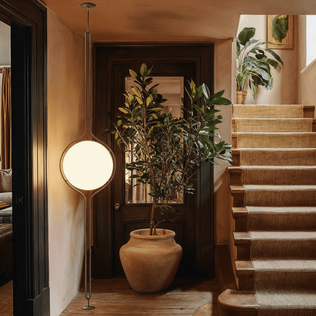 Cream Orb Floor-to-Ceiling Lamp – Soft Ambient LED Standing Light (Modern Decorative Lighting)