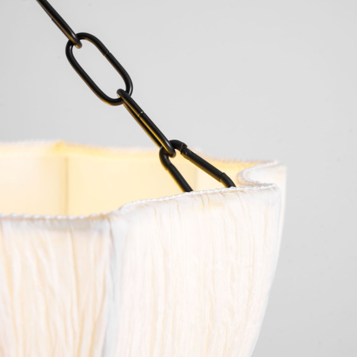 Parasol scalloped fabric pendant light – view 4