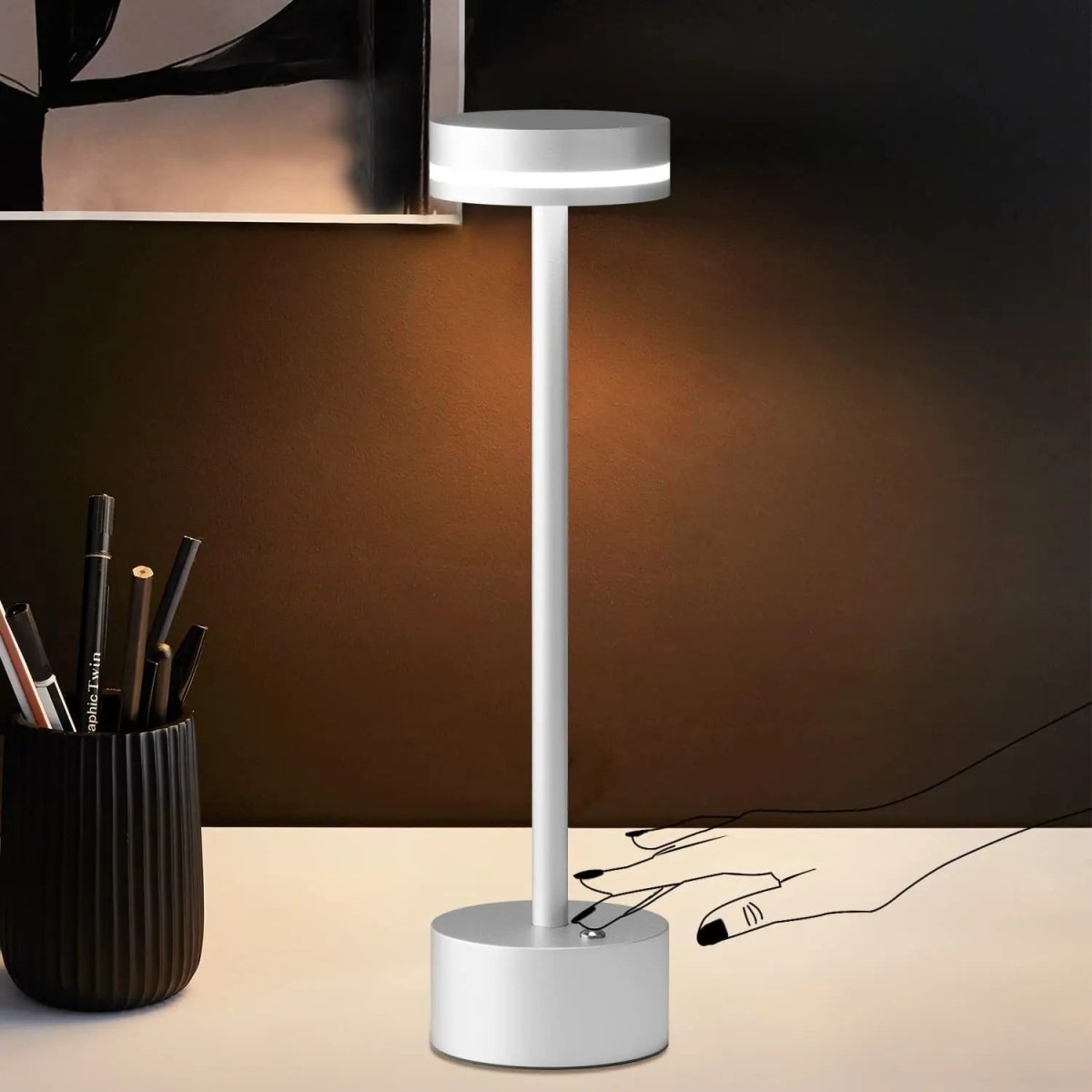 Portable cordless table lamp with aluminum body and round shade for camping and outdoor use – view 04 of 8